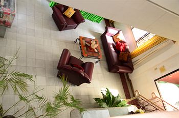 Edcelent Guesthouse