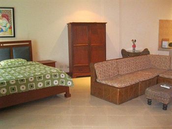 The Red Tulip Hotel