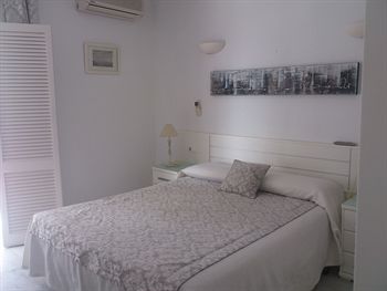 Hostal Alameda