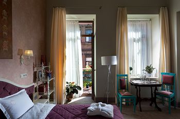 Hotel 19