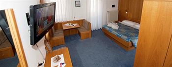 Hotel Ladina