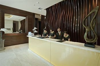 Midtown Hotel