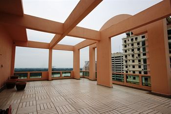 Crystal Lodge Hotel