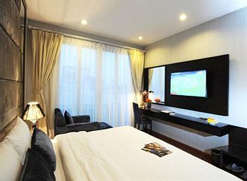 Hanoi Legacy Hotel Bat Su Street