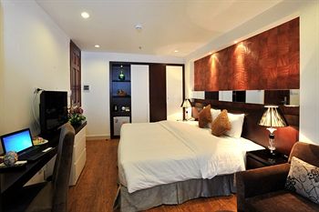 Hanoi Legacy Hotel Hang Bac Street