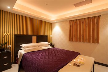 Golden Vista Hotel